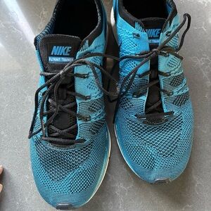 Nike Flyknit Trainer Blue Glow Men's 10 Good Condition 532984-440 Athletic Shoe